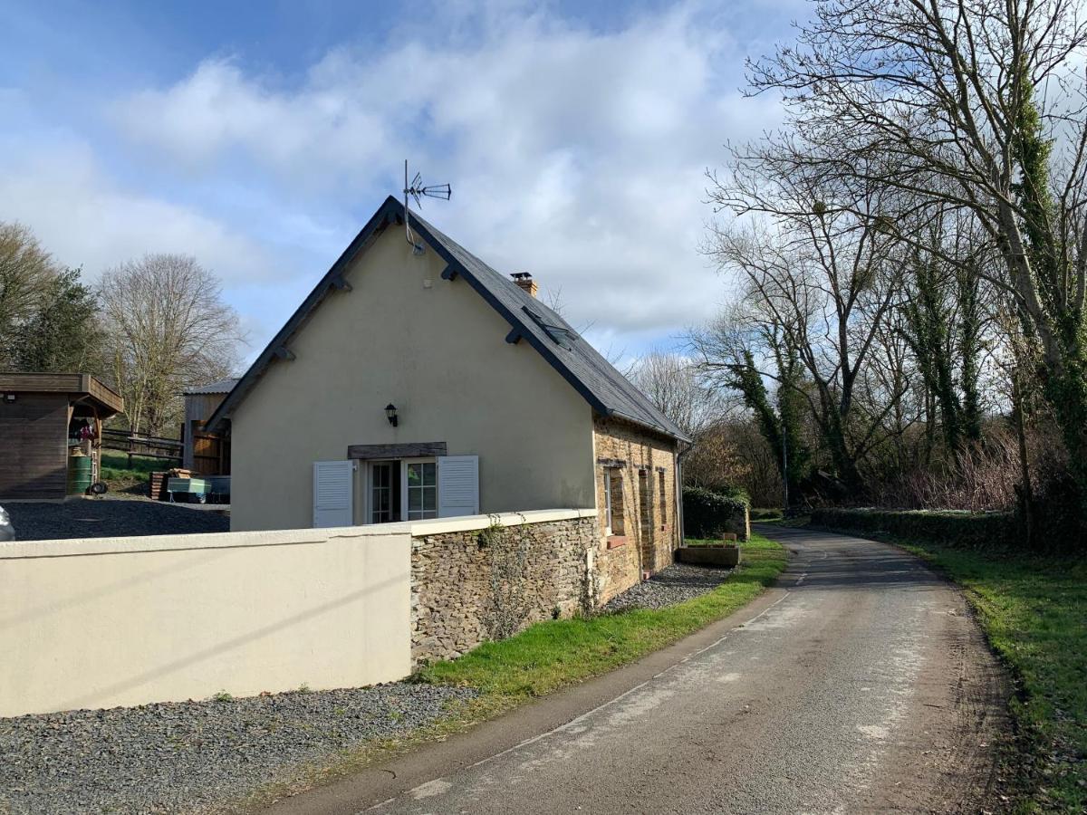 Gite " La Petite Maison" Livry  Buitenkant foto